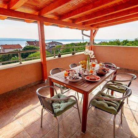 Apartament Julija Dramalj Zewnętrze zdjęcie
